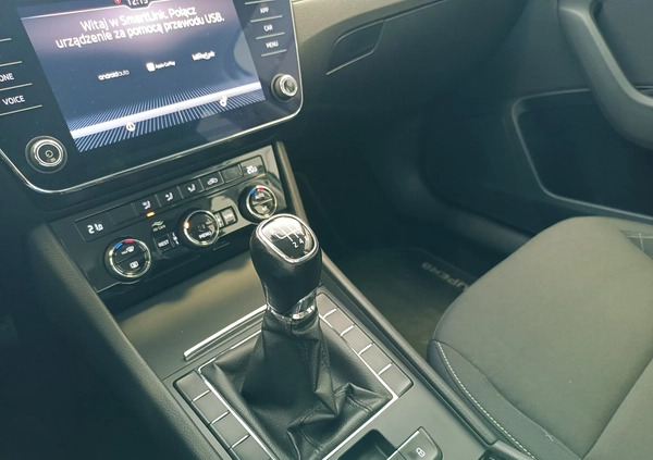 Skoda Superb cena 74900 przebieg: 149999, rok produkcji 2020 z Poznań małe 466